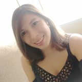 Hi, my name is Vanessa
Im 19 years old, and Im American-Venezuelan. I was born in Tampa, Florida.