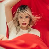 Freelance student looking to expand fashion and portrait photography portfolio