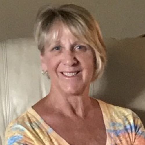 House Sitter Provider Debra Purcaro's Profile Picture