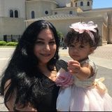 Babysitter Offered in Columbia