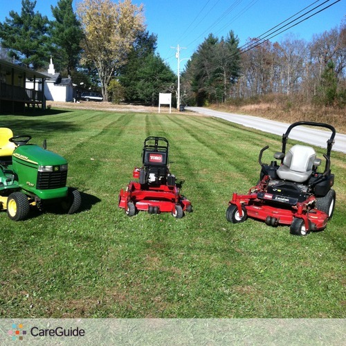 Hedgecoth Lawn Care Landscaper in Crossville, TN