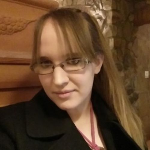 Housekeeper Provider Crystal Golden's Profile Picture