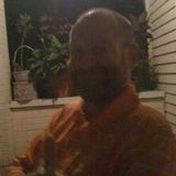 HELLO, Im Johnny, Im pet friendly, love children; even when they are loud and rambunctious. I clean homes.