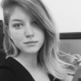 College student seeking flexible hours and opportunity for supplemental income!