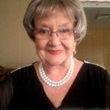 Seeking a live in housesitting position in Southern California in exchange for rent.