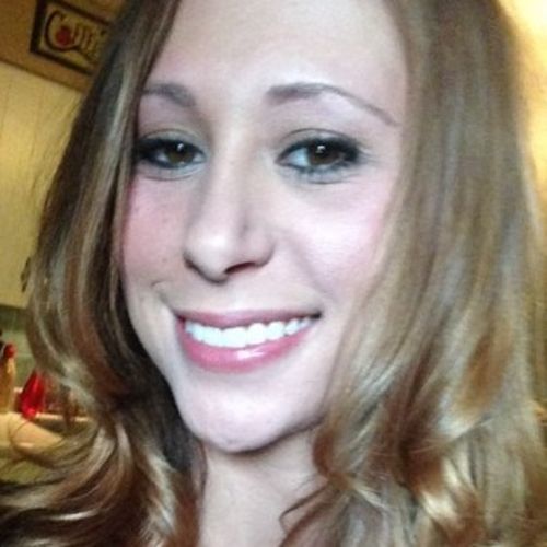 Housekeeper Provider Lauren Edwards's Profile Picture