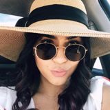 My name is Cassandra and I'm offering my cleaning services experience.