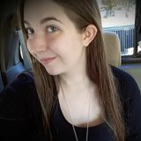 Available: Caring and Educated Babysitter in Saint Cloud, Florida