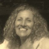 Summer nanny/live-in/swim coach-open ocean lifeguard/chef/sailor/cpr/1st aid/Travel LOTS O LOVE.