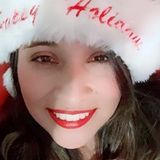 Hollywood Babysitter Interested In Work in Florida