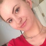 Fun Australian girl who loves animals!