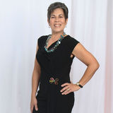 Mature nanny with 30 years of teaching experience.