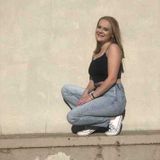 A 17 year old high school girl looking for money