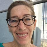 Hard working, experienced and versatile sitter - happy to help!