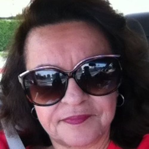 House Sitter Provider Mayra Iraheta's Profile Picture