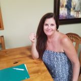 I am a house sitter and pet sitter who loves animals.