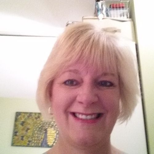 House Sitter Provider Evelyn Zawaski's Profile Picture