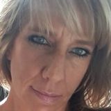 Offering: House Sitter, Animal lover/walker