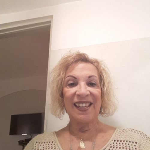 House Sitter Provider Phyllis F's Profile Picture