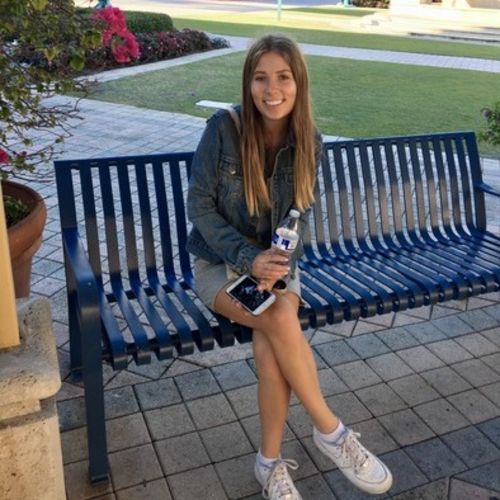 Canadian Nanny Provider Arden F's Profile Picture