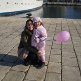 Trustworthy and experienced babysitter looking for a part-time work