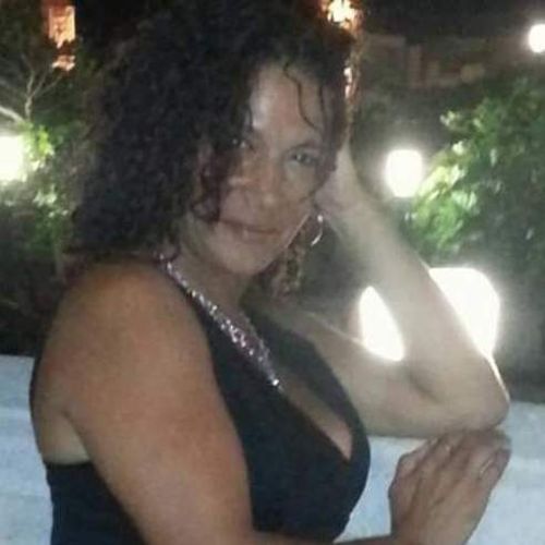Housekeeper Provider Roselyn Sanchez's Profile Picture