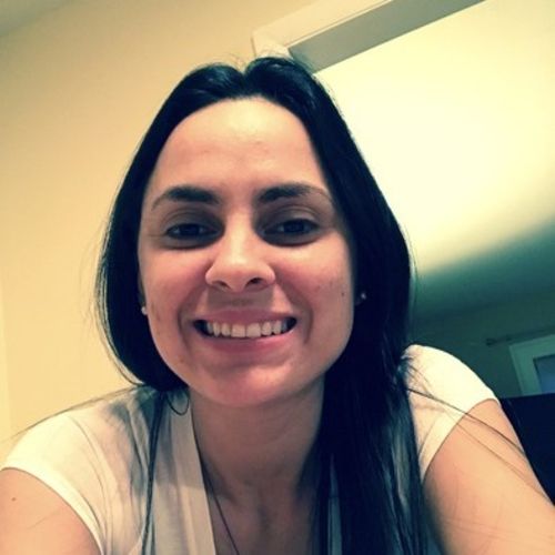 Housekeeper Provider Valeria Mendes's Profile Picture