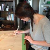 Artistic, educated young woman seeking house/petsitting position
