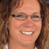 Pekin Pet Sitter looking for Pups to walk & love on.