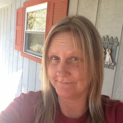 Housekeeper Provider Dana Emmons's Profile Picture