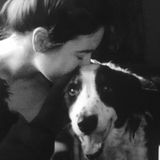 Artistic, educated young woman seeking house/petsitting position