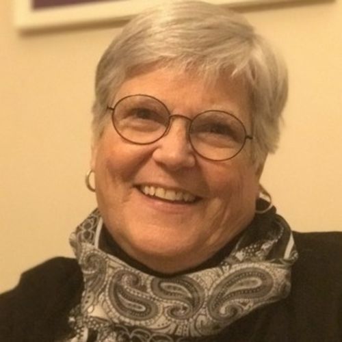 House Sitter Provider Lin Newman's Profile Picture