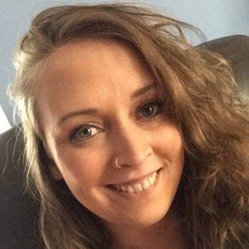 House Sitter Provider Molly Nickins's Profile Picture