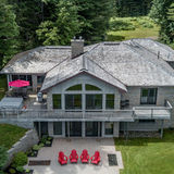 Cleaner needed to clean executive rental cottage in between guests checking in and checking out.