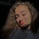 A friendly and supportive sitter looking to care for any child