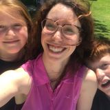American/Italian/French recent graduate looking to fill my time with babysitting, tutoring and simply have fun with kids!