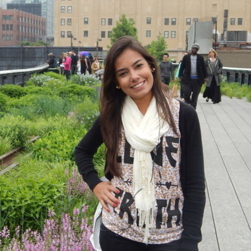 Housekeeper Provider Bianca Paiva's Profile Picture