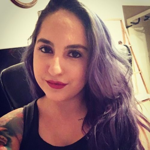 House Sitter Provider Alexis Aros's Profile Picture