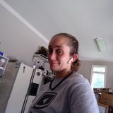 My name is Kelli Gay and I am looking to give u am clean living area and and make sure that ur living area stays clean.