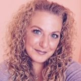 Newtown Dog/Cat Sitter Seeking Being Hired in Connecticut