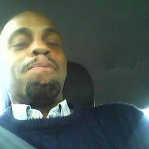 Housekeeper Provider Alexander Groves's Profile Picture