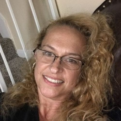 House Sitter Provider Laura W's Profile Picture