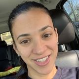 Babysitter Offered in Glenview