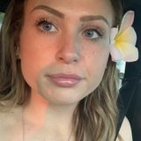 Hi! Im a college student with an intense passion for animals. (Experience with exotic pets as well)