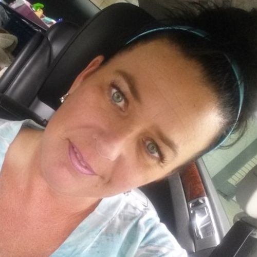 Housekeeper Provider Sue Bryce's Profile Picture