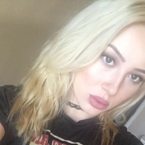 House Sitter Provider Lacy Lewis's Profile Picture