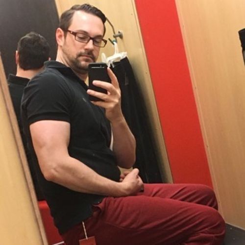 Housekeeper Provider Aaron H's Profile Picture