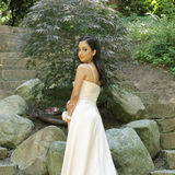 I'm a local self taught photographer who loves creating timeless images in natural light!