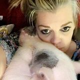 Grown, mature and dependable. Looking for part-time work. Love animals and kids :)