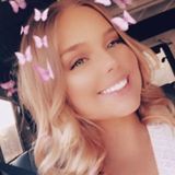 Looking for a nice family to sit/nanny for:)